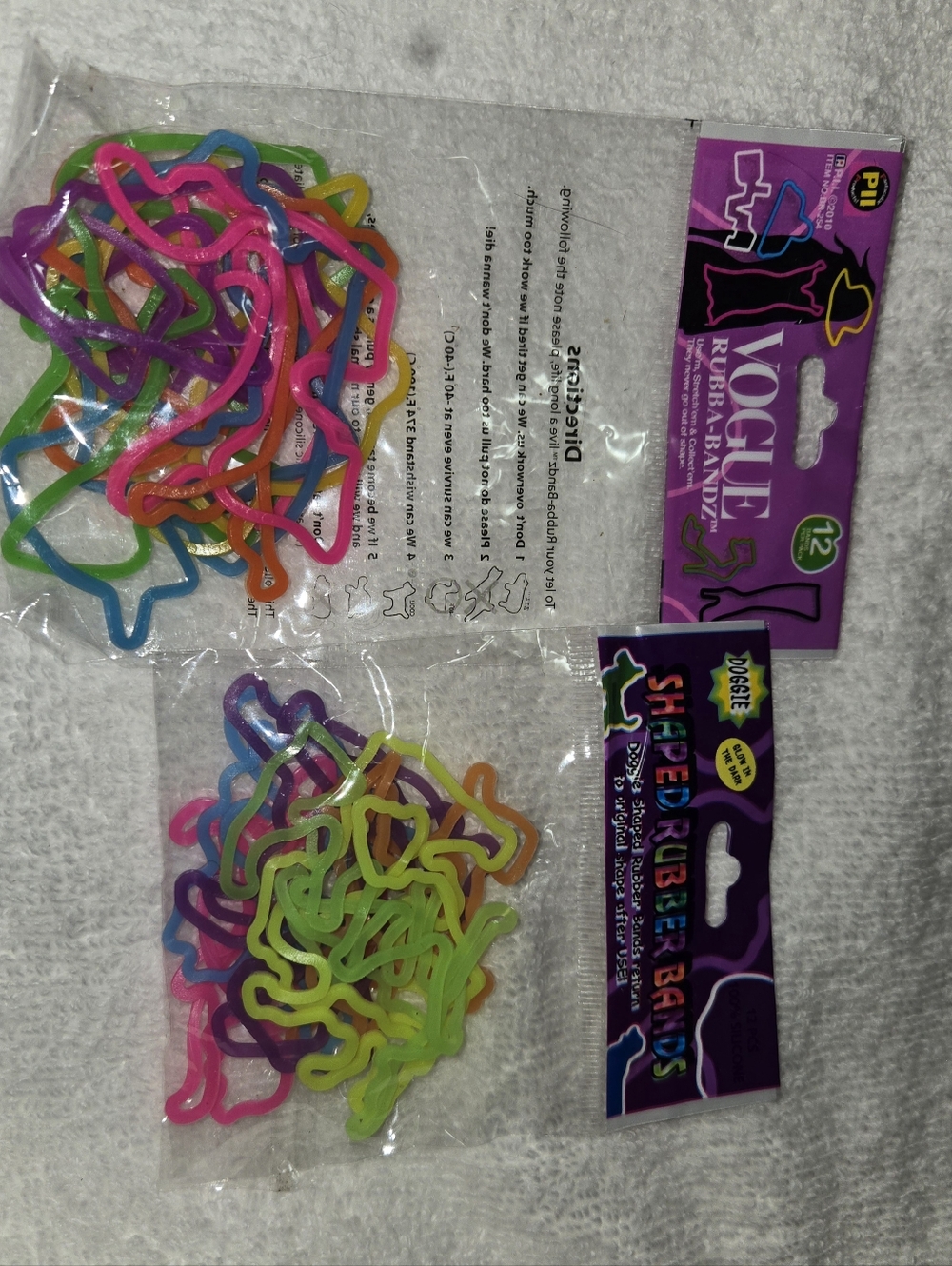 Silly Bandz Vogue/Doggie Glow In The Dark